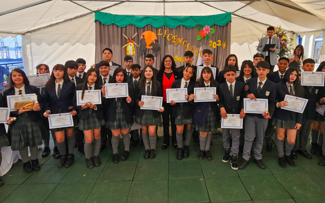 Ceremonia de Licenciatura de Octavo Básico