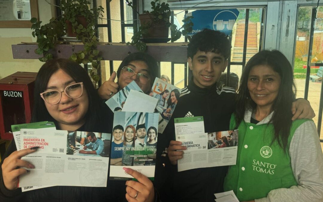 Universidad Santo Tomás impulsa la Educación Financiera y Orientación Vocacional.
