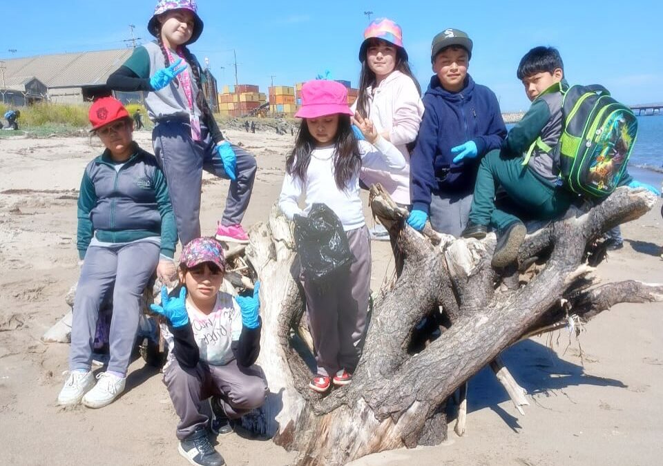🌊🌍 Limpieza de Playa en Lirquén: Un Llamado a la Acción y a la Reflexión 🌍🌊