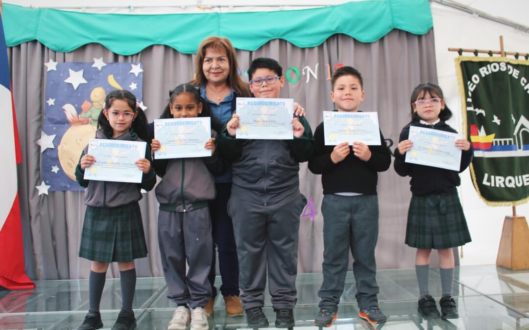 📚✨ Ceremonia “Ya Sé Leer” – Liceo Ríos de Chile ✨📚